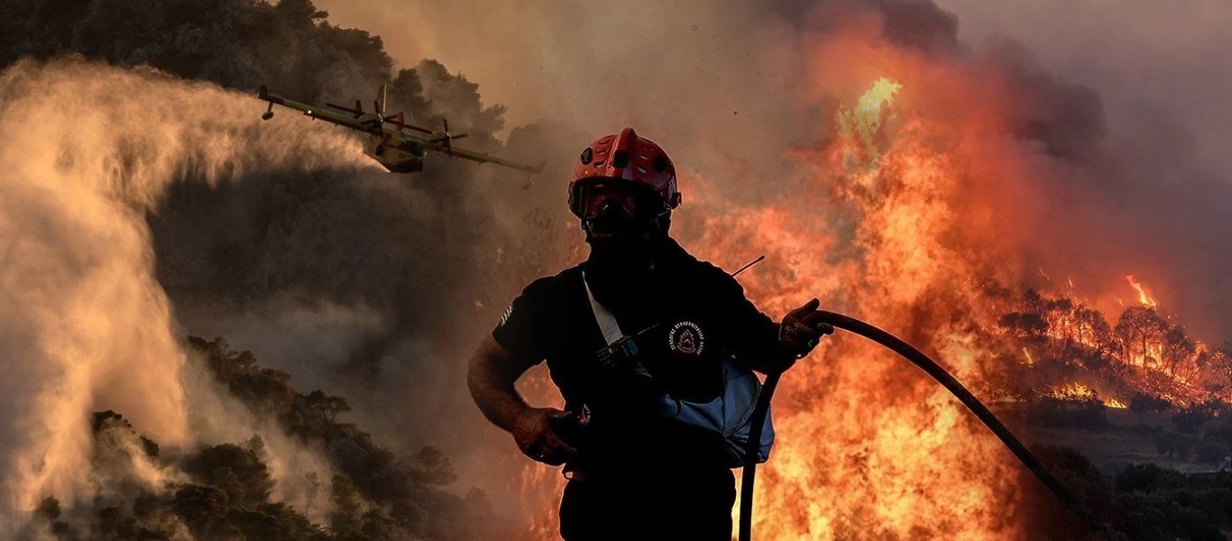 Ηλεία: Φωτιά ξέσπασε σε αγροτοδασική έκταση στα Λεχαινά - Στη μάχη δύο πυροσβεστικά αεροπλάνα